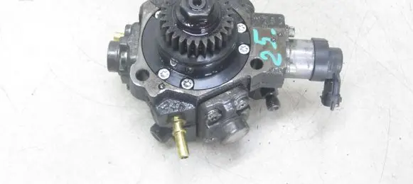Renault Trafic III (X82) Fuel injection high pressure pump 0445010404