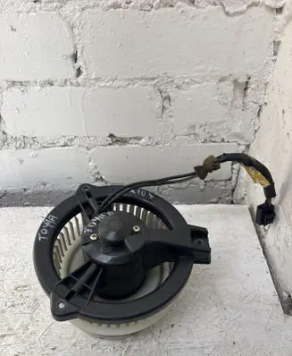 Toyota Prius (XW20) Heater fan/blower 2464511650