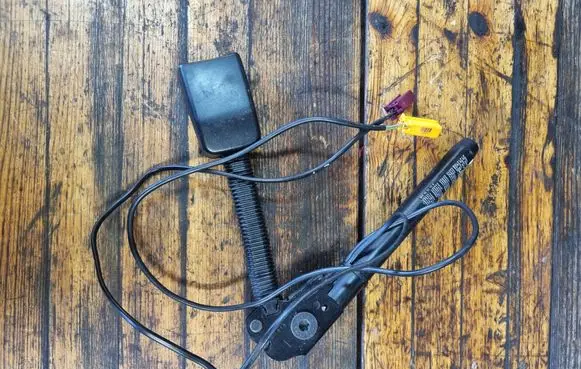 Ford Focus C-MAX Front seatbelt buckle 3M51R61209AF