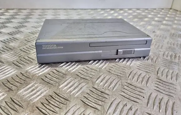 Toyota Avensis T250 Navigation unit CD/DVD player 0866200870