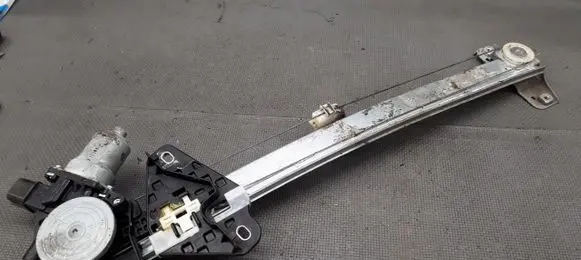 Honda Civic Rear window lifting mechanism without motor