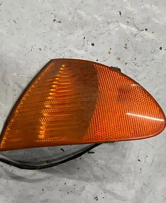 BMW 3 E46 Front indicator light 1315106140