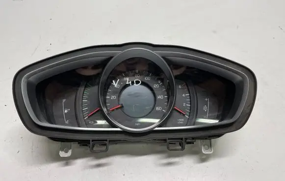 Volvo V40 Speedometer (instrument cluster) 31412877 0212353