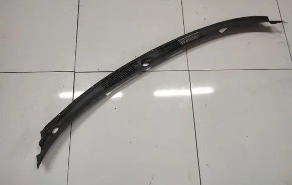 Mitsubishi Colt Wiper trim