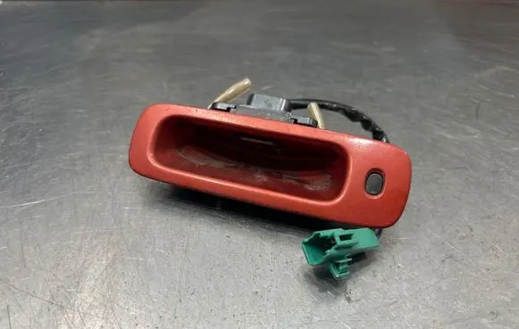 Suzuki Swift I Tailgate trunk handle 8285163jb