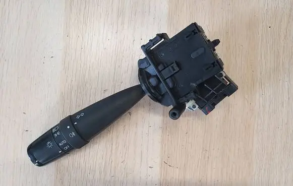 Suzuki Vitara (LY) Indicator stalk 173744