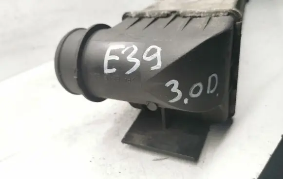 BMW 5 E39 Intercooler radiator 1612787 1914555