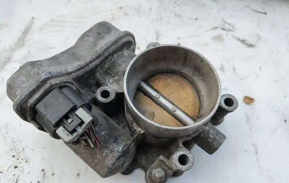 Opel Astra G Throttle body valve 