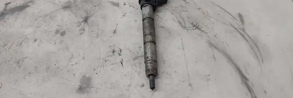 BMW 5 F10 F11 Fuel injector 7823461 782346101
