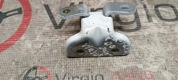 KIA Xceed Rear door upper hinge 