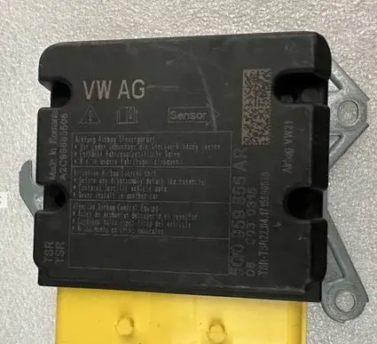 Audi A3 S3 8V Airbag control unit/module 5Q0959655AR