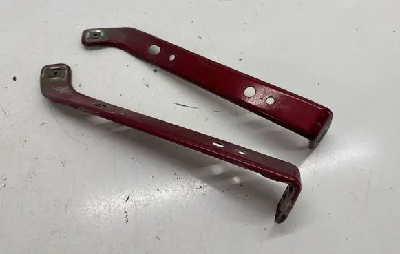 Ford Mustang VI Fender mounting bracket FR3B16C199BC FR3B16C198BC