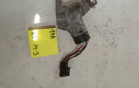 Mercedes-Benz Vito Viano W638 Ignition lock 1212121