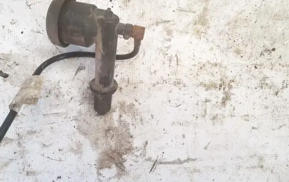 Iveco Daily 40.8 Power steering fluid tank/reservoir