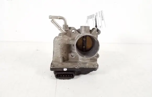 Toyota Corolla E120 E130 Throttle valve 22030-0D020