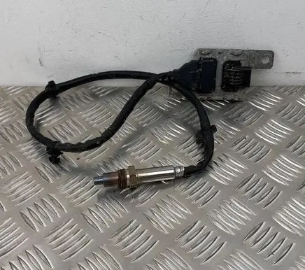 Volkswagen Touareg II Lambda probe sensor 987098380 V10720326 T06S06