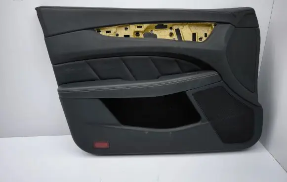 Mercedes-Benz CLS C218 X218 Front door card panel trim A2187205780