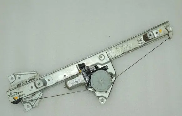 Suzuki Grand Vitara II Rear window lifting mechanism without motor 8350165J00 8350165J01