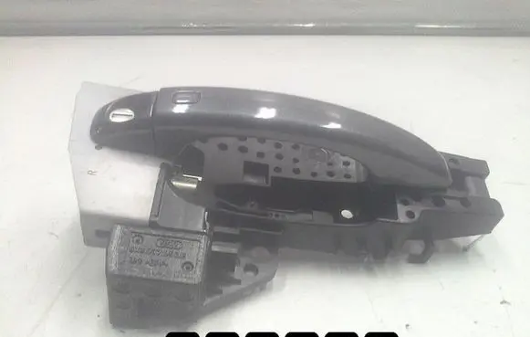 Audi A1 Front door exterior handle