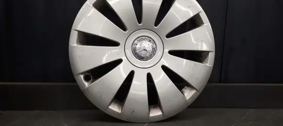 Mercedes-Benz B W246 W242 R13 wheel hub/cap/trim 