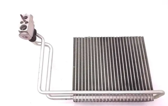 Mercedes-Benz Vito Viano W639 Air conditioning (A/C) radiator (interior) 6398300384 324501 7016676