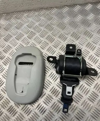 Nissan Qashqai Middle seatbelt (rear) 6061619 606161961