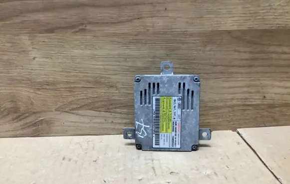 Headlight ballast module Xenon