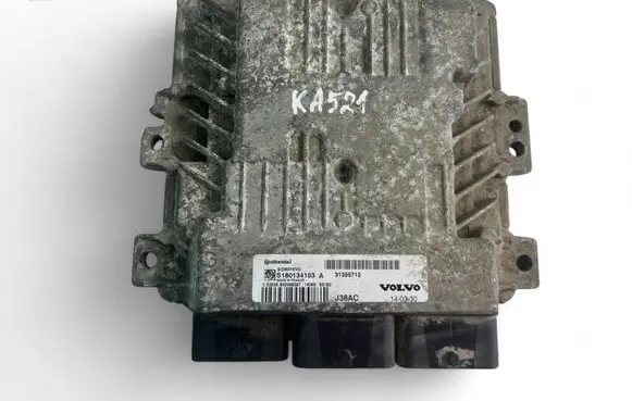 Volvo V40 Engine control unit/module ECU 31355712 S180134103A
