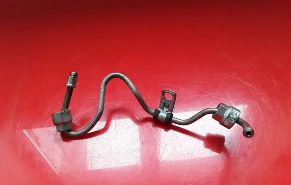Volvo V40 Fuel injector supply line/pipe NOCODE