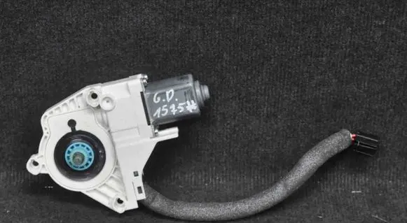 Skoda Yeti (5L) Rear door window regulator motor 5L0959812A