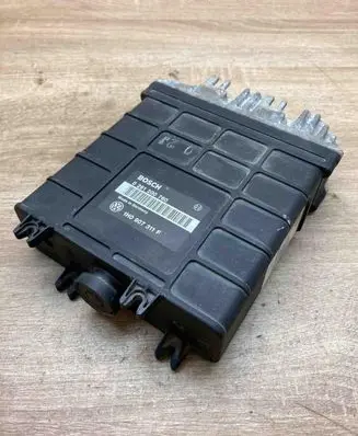 Volkswagen Golf III Engine control unit/module ECU 1H0907311F 0261200760