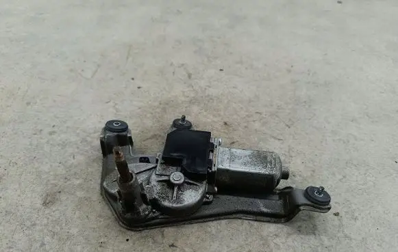 Toyota Corolla Verso E121 Rear window wiper motor 