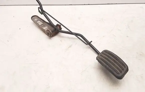 Peugeot 406 Accelerator throttle pedal