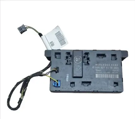 Mercedes-Benz Vito Viano W639 Door control unit/module 6398200126