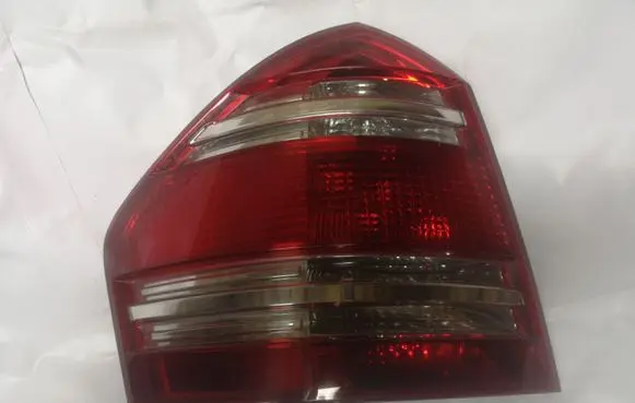 Mercedes-Benz GL X164 Rear/tail lights A1648200564
