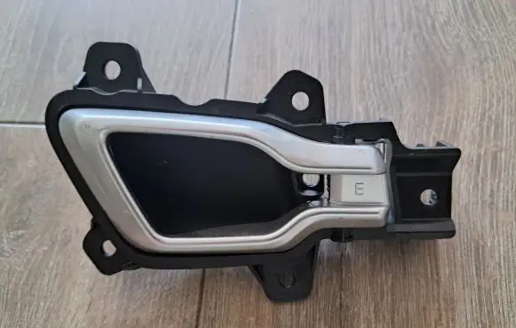 KIA Sportage Front door interior handle 82623R2000