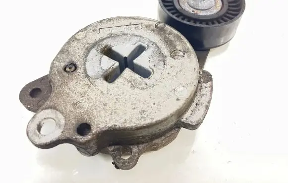 Toyota Auris E180 Generator/alternator belt tensioner JT43