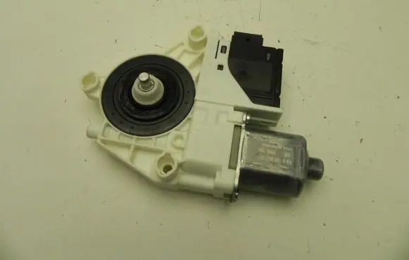 Fiat 500X Front door window regulator motor C37723103 I6274