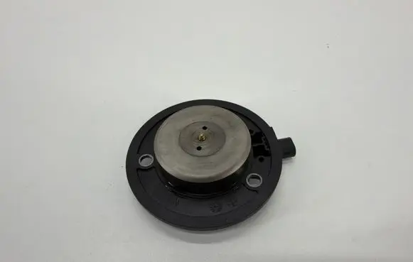 Audi A4 S4 B8 8K Camshaft vanos timing valve 06L109259A