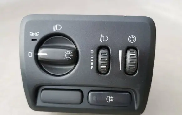 Volvo V70 Light switch 8691750 ML213300141 04U21E02