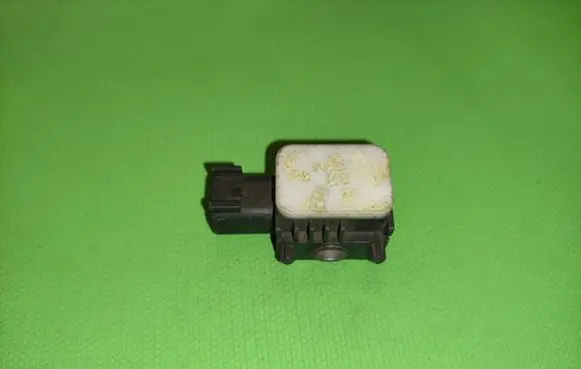 Ford C-MAX I Airbag deployment crash/impact sensor 3M5T14B006AD 400719 180704