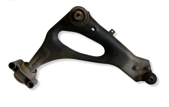 Mercedes-Benz Vito Viano W447 Front lower control arm/wishbone A4473303500