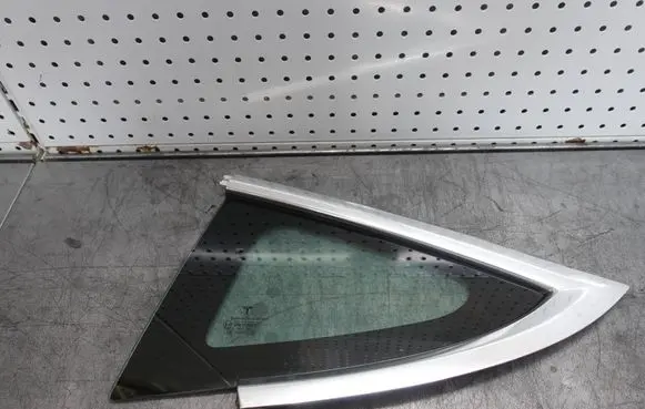 Tesla Model 3 Rear side window 1080703-00-H