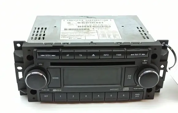 Chrysler 300 - 300C Radio/CD/DVD/GPS head unit P05064067AF