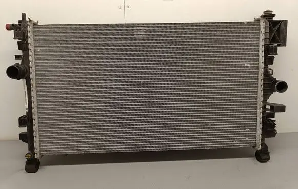 Opel Insignia A Coolant radiator S8112001 13241725