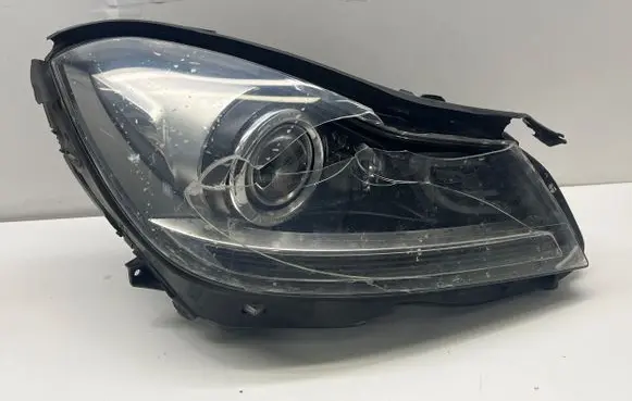 Mercedes-Benz C W204 Headlight/headlamp A2048208239 030127068604 LE09C6220
