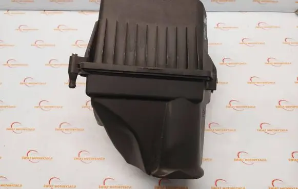 Jeep Cherokee Air filter box 0281006397 68240300AA