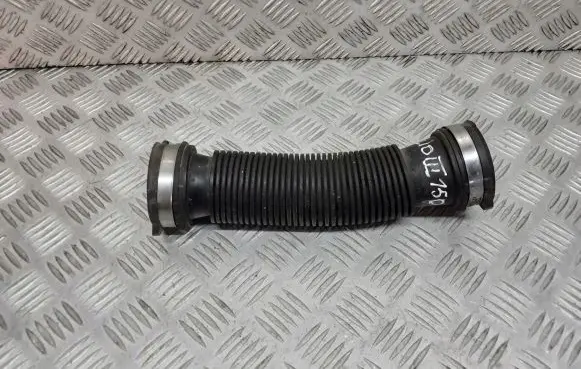 Renault Clio III Intercooler hose/pipe 8200721179C