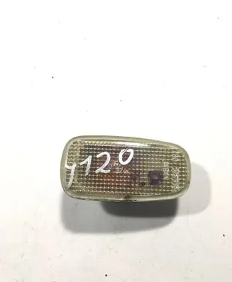 Toyota Land Cruiser (J120) Front fender indicator light E130294