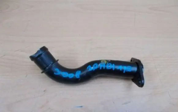 Peugeot 3008 I Engine coolant pipe/hose